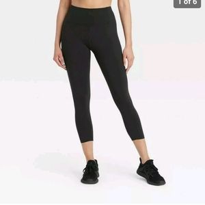 All In Motion Women's Sleek Run High-Rise 7/8 Legging